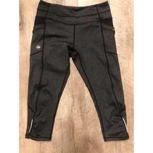 Senita Capri leggings